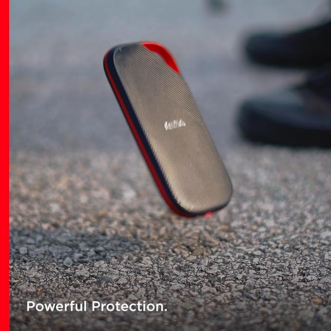 SanDisk Extreme PRO with USB4 Portable SSD - 4TB / USB-C (USB4 Gen 3x2) / Up to 3800 MB/s / External SSD (Solid State Drive)