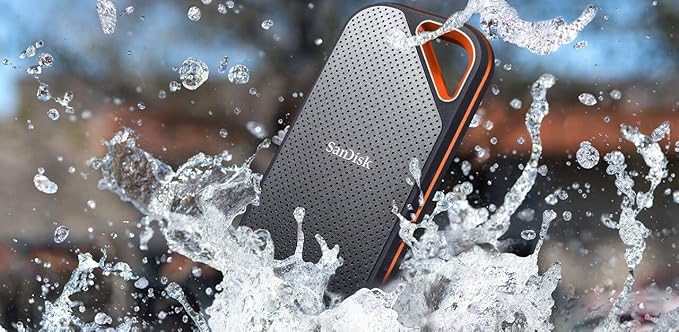 SanDisk Extreme Pro Portable SSD - 1TB / Up to 2000 MB/s / USB 3.2 Gen 2 Type-C / External SSD (Solid State Drive)