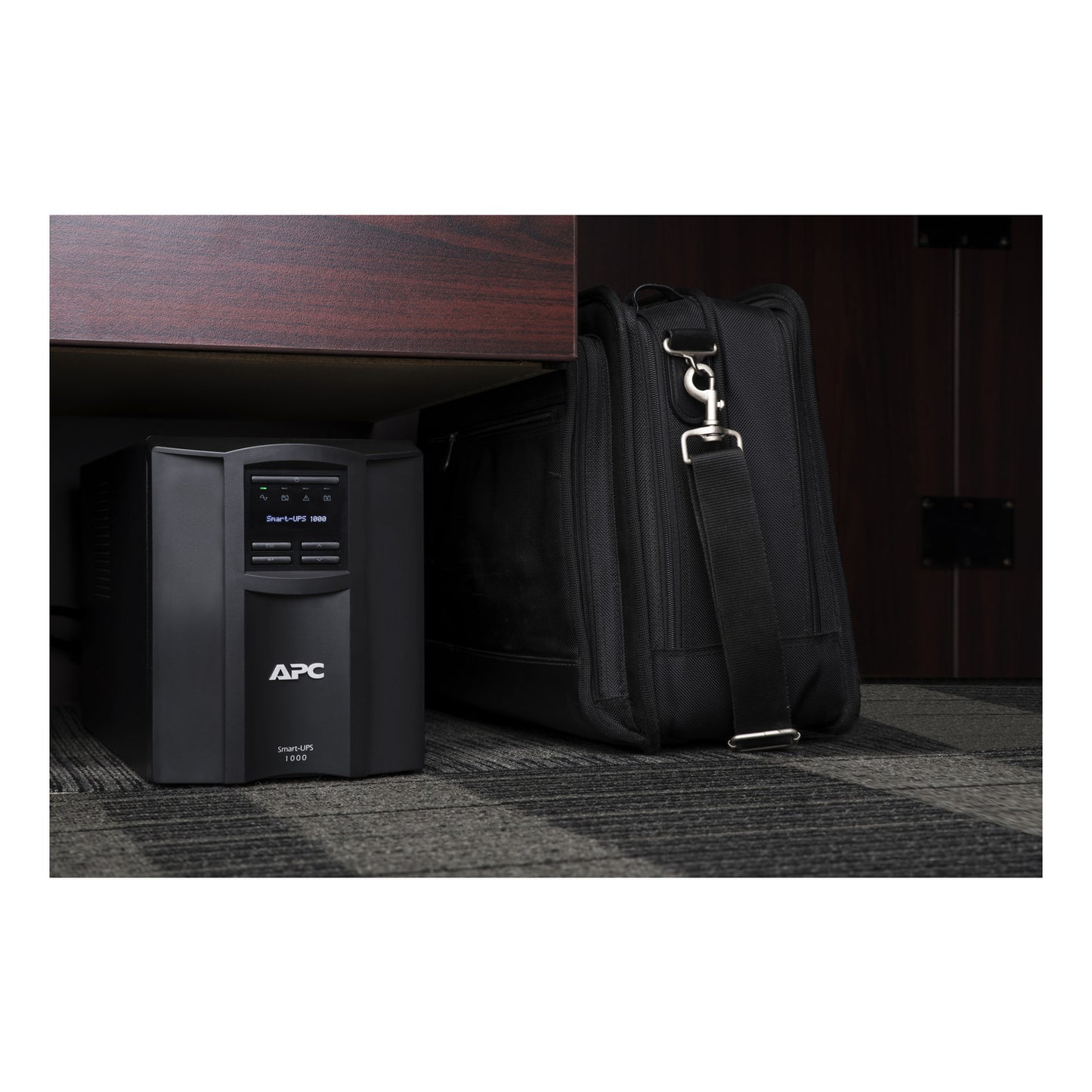 APC Smart-UPS 1000VA - 700Watts / 1KVA / Line Interactive / Tower